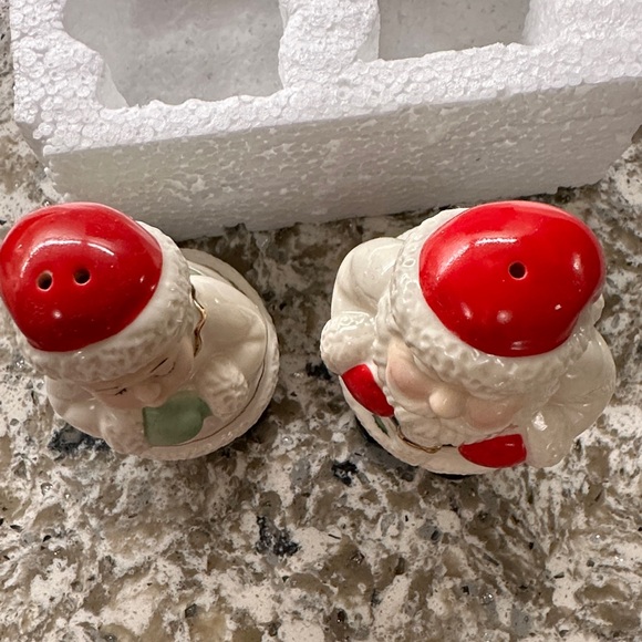 Lenox Festive Santa and Mrs. Claus Shakers - Red, White, and Black - Picture 5 of 6